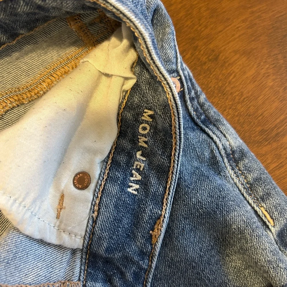 American Eagle Mom Jeans - Picture 3 of 4